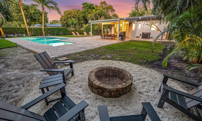 Miami Shores House | Samadhi: Outdoor Paradise, Work-Friendly, & Near Beach!