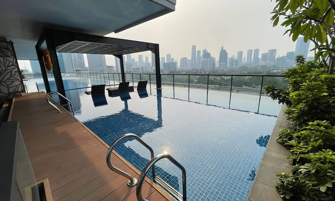 Mampang Prapatan Apartment | Samara Suites by Emily in Jakarta