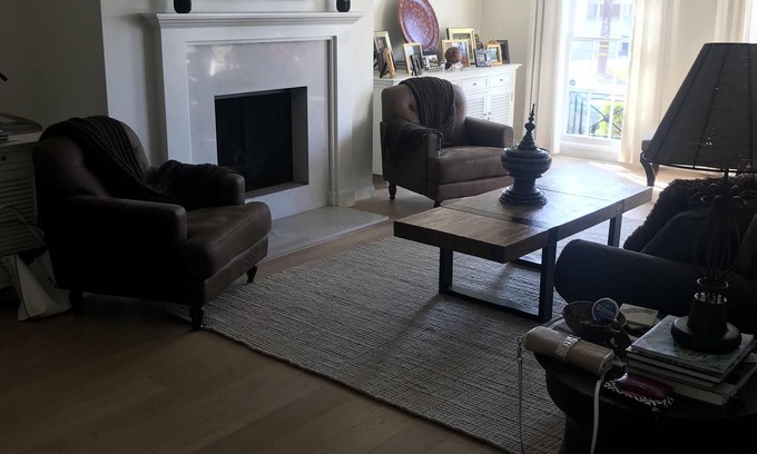 Wilshire Montana Condo | SaMo just blocks from the Pacific Ocean!