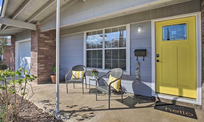 North San Antonio - SAT House | San Antonio Home w/ Yard ~ 3 Mi to Fort Sam!