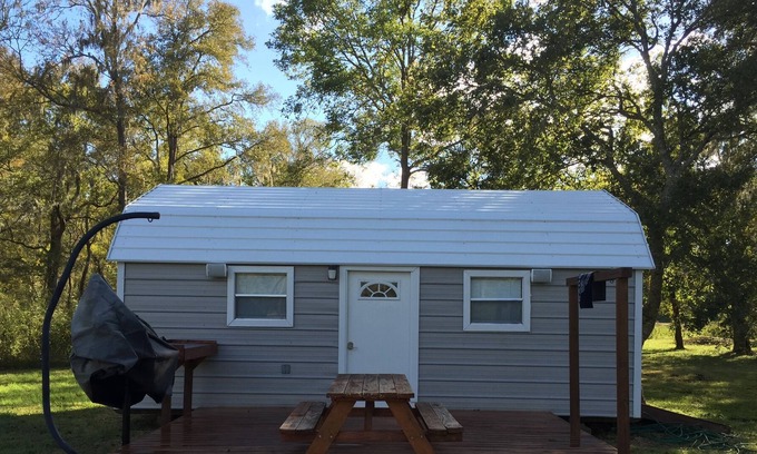 Needville Cabin | San Bernard River Cabin