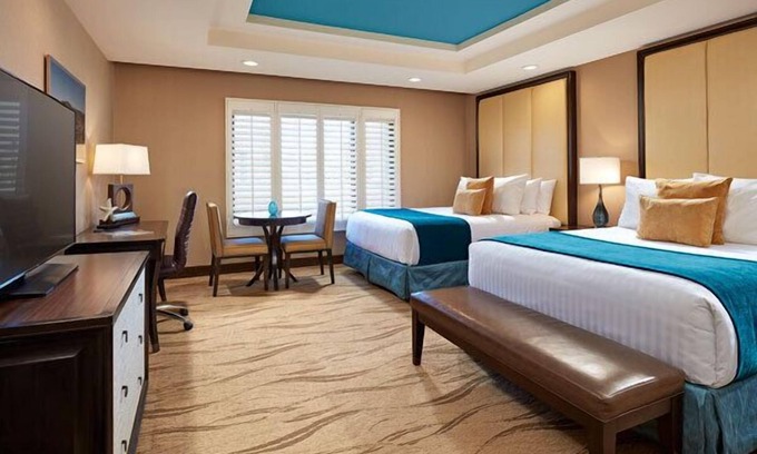 Village of La Jolla Hotel | San Diego Getaway! Pet-friendly Unit! A quick drive to SeaWorld San Diego!
