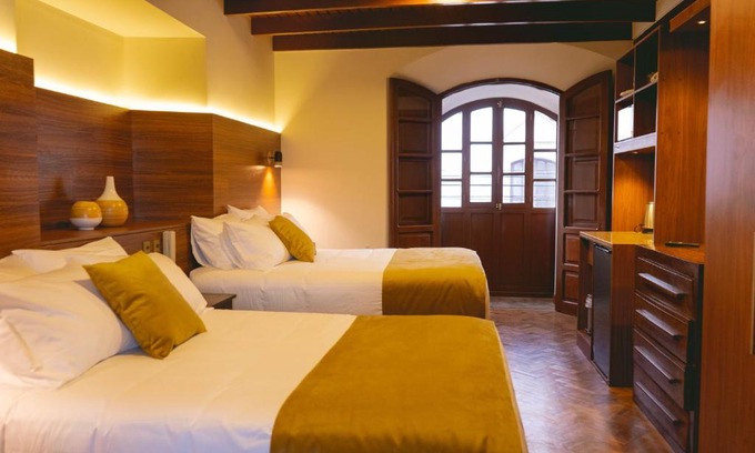 Sucre House | San Juan Suites