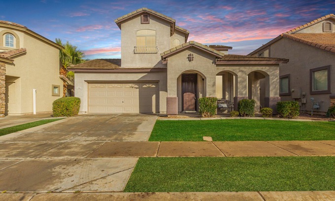 East Mesa House | San Michelle Luxury Escape -Mesa