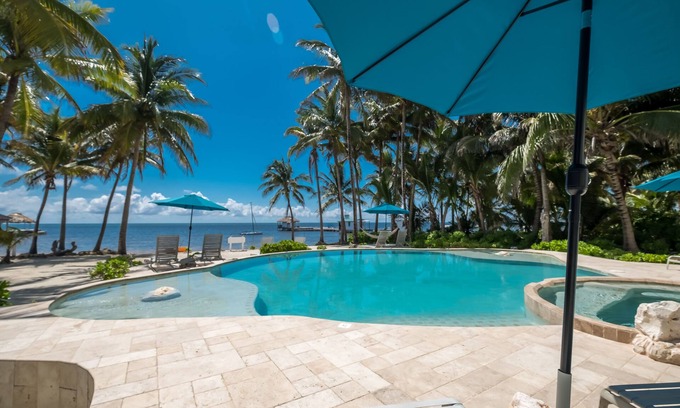 San Pedro Condo | San Pedro's Hidden Treasure. Walk to Town. Beach, Pool, 18+
