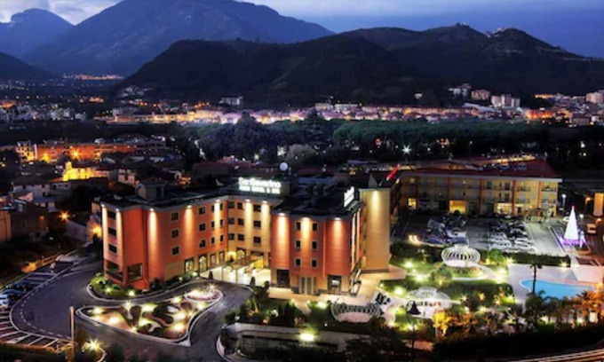 Mercato San Severino Hotel | San Severino Park Hotel & SPA