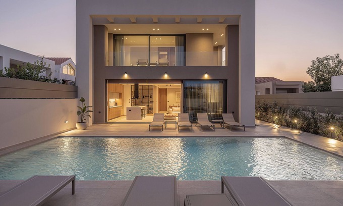Daratsos Villa | Sancy Luxury Villa 400m beach, Heated* pool & Gym