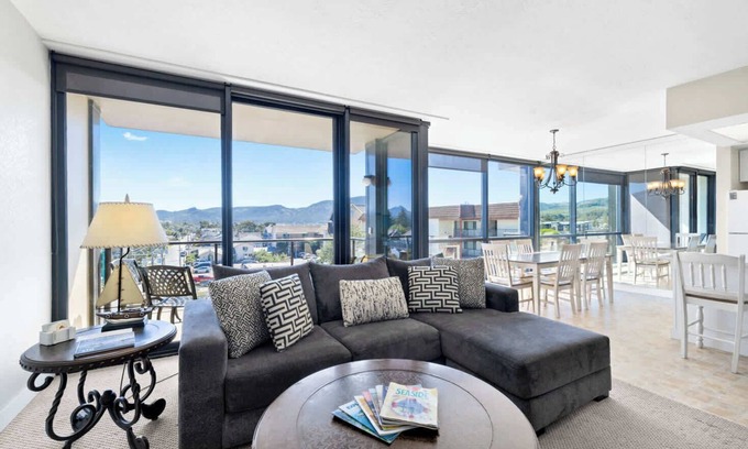 Seaside Condo | Sand & Sea (418) Holiday Bright and Modern