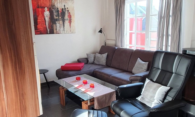 Greetsiel Apartment | Sandburg, ground floor vacation apartment with terrace