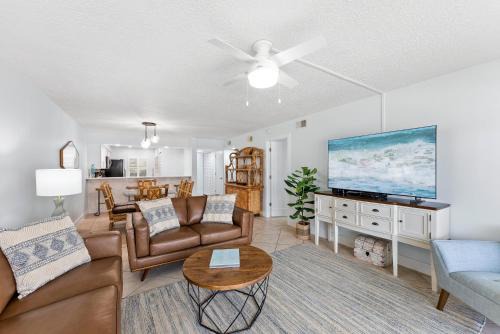Cocoa Beach Apartment | Sandcastles 413