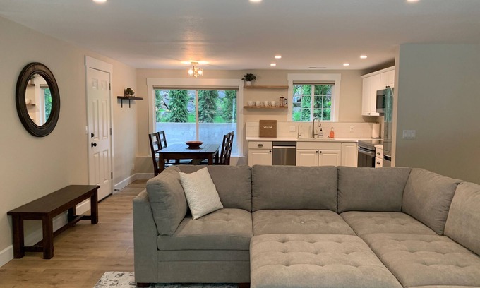 Coeur d'Alene House | Sanders Beach Retreat at Tubbs Hill