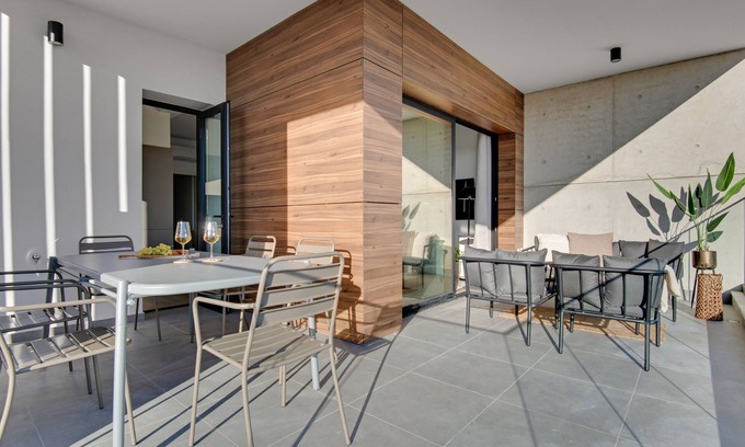Limassol Apartment | Sanders Crystal 1 - Cute 2-Bdr Apt w Shared Pool