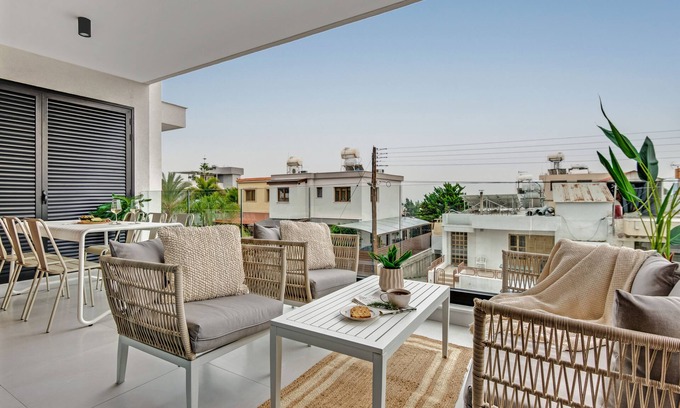 Agios Athanasios Apartment | Sanders Only - Lovely 1-Bdr Apt with two Balconies