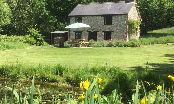 Axminster Cottage | Sandford Cottage 5 Star Holiday Retreat