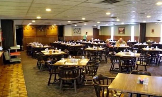 Wray Hotel | Sandhiller Motel