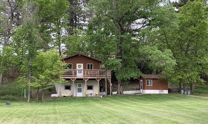 Cherry County House | Sandhills Country Getaway - Fishing, Star Gazing, Hiking