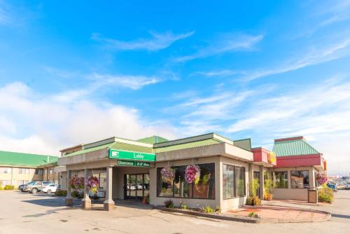 East Kootenay Hotel | Sandman Hotel Cranbrook