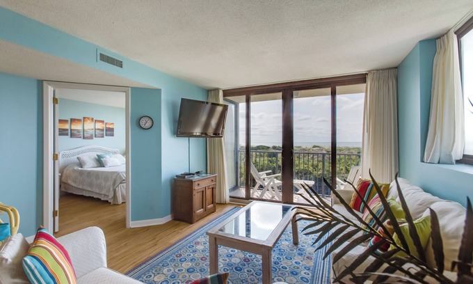 Atlantic Beach Condo | Sands Villa Resort Oceanfront Condo with Pools!