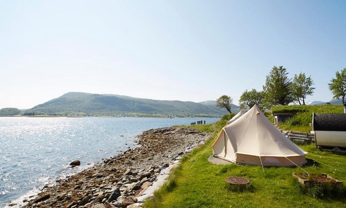 Harstad Other | Sandtorgholmen Glamping