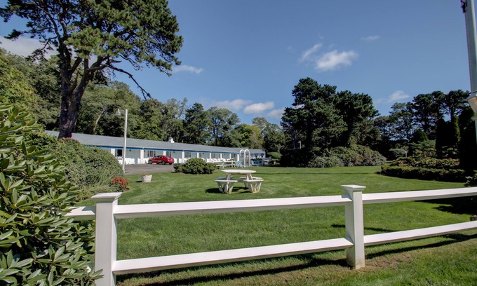 East Sandwich Hotel | Sandy Neck Motel