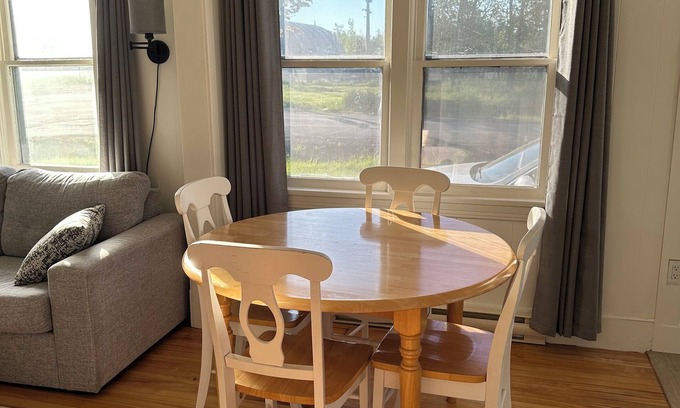 St. Andrews House | Sandy’s by-the-sea is a coastal retreat, located in the heart of St Andrews.