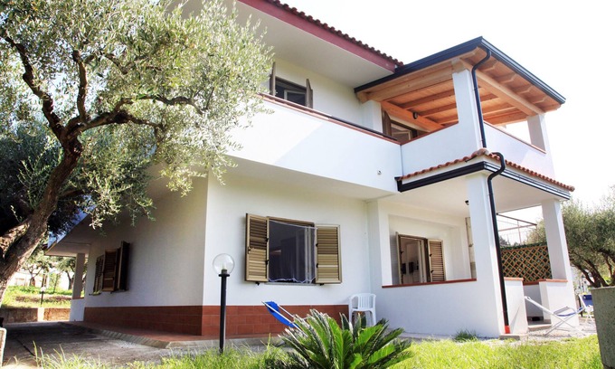 Santa Maria Apartment | Sangeni home holidays - Apartment n.3, at the ground floor with veranda