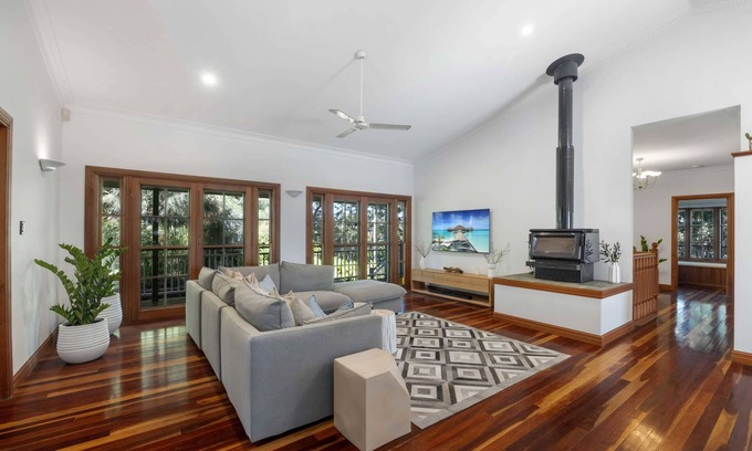 Kiels Mountain House | Sangfroid: Family Retreat for Up to 10 Guests