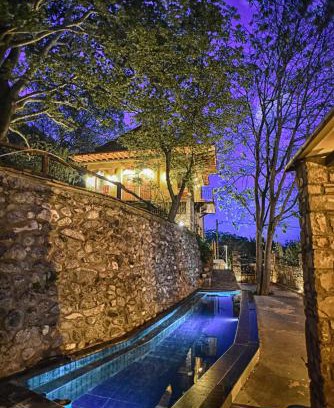 Loutraki Apartment | Santa Marina Guesthouse
