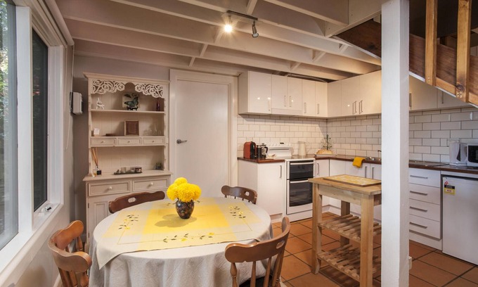Sassafras Cottage | Santosa Cottage - A two storey cottage nestled in tree ferns, Santosa is perfect just for two.