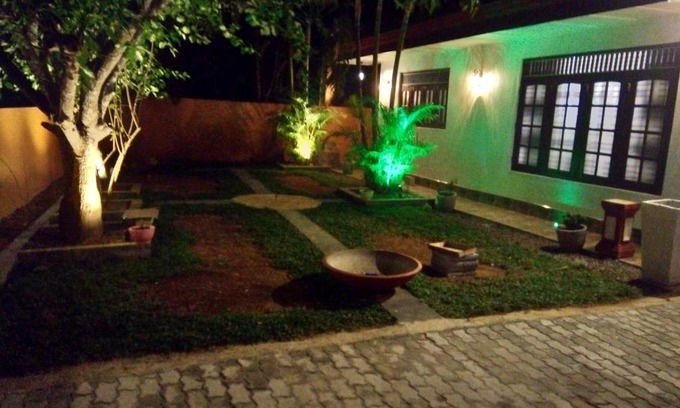 Kaduruduwa Villa | Santosa Villa