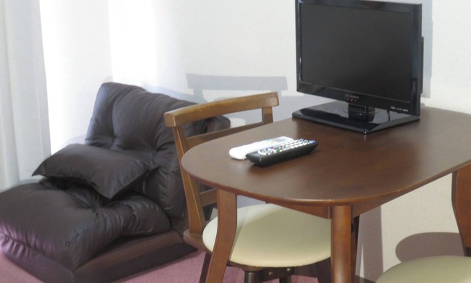 Sanuki Apartment | Sanuki City Vacation Rental 1 single bed sofa be/Sanuki Kagawa