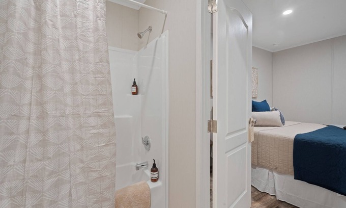 Hattiesburg House | Sapphire 2BR/2Bath Module Cottage at Blue Hollow