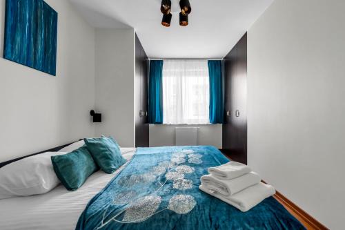 Bialoleka Apartment | Sapphire Sky Deluxe Apartment