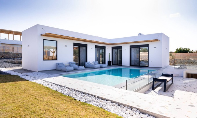 Analipsi Villa | Sardines Luxury Villa 2 with Private Pool Parking and Garden