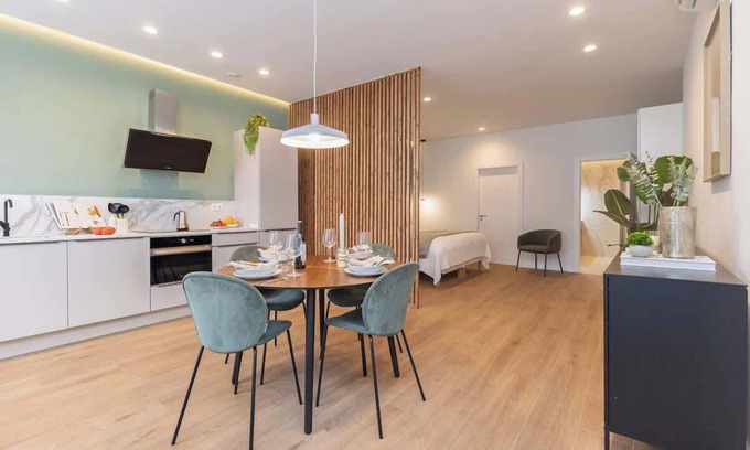 La Petxina Apartment | SariStays Valencia Urban Chic Loft