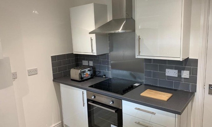 Chorlton-cum-Hardy Apartment | sark house Apartment Chorlton manchester