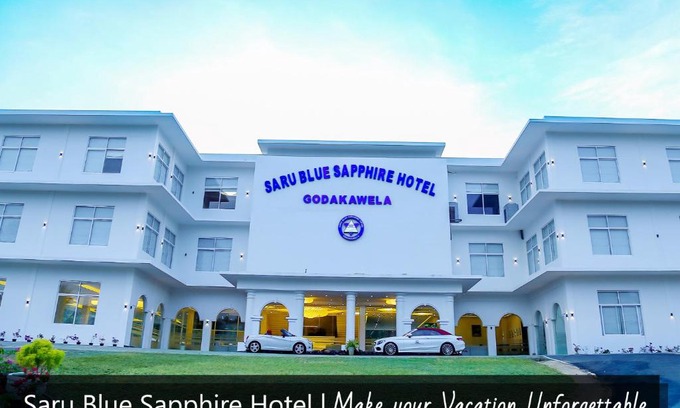 Pallebedda Hotel | Saru Blue Sapphire Hotel