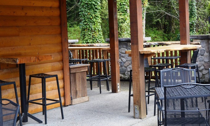 Harrison Mills Hotel | Sasquatch Inn