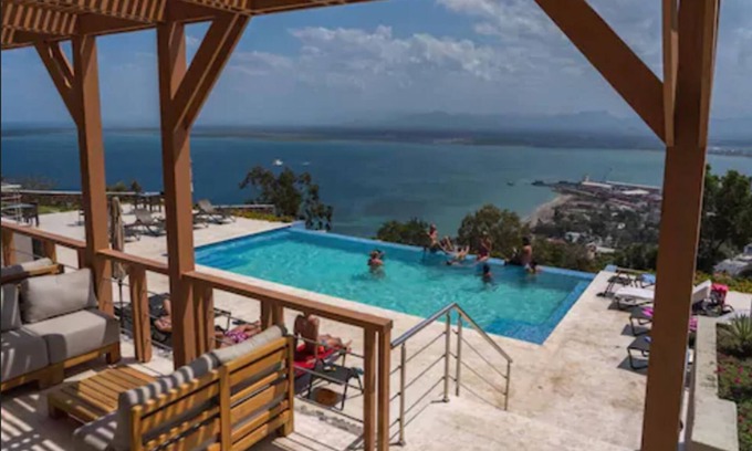 Rival Beach Hotel | Satama Hotel