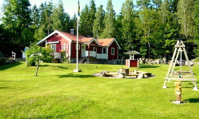 Nybro House | Sauna, boat, fiber optic connection, barbecue area, child-friendly, football goal