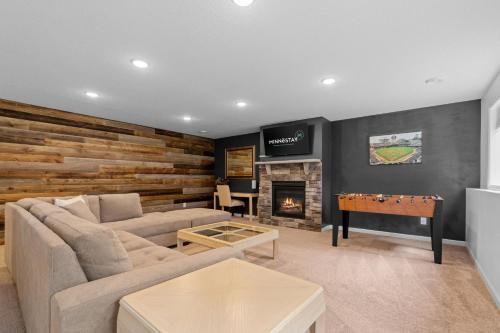 Blaine House | Savanna Grove