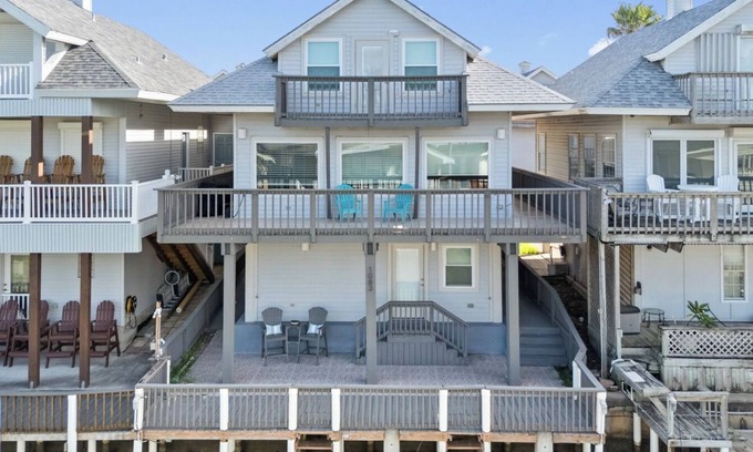 Port Isabel House | Scallop Luxury Villa 4 bed 4 bath