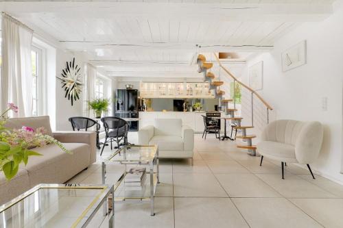 Tarbaek Villa | Scandinavian oasis at the sea