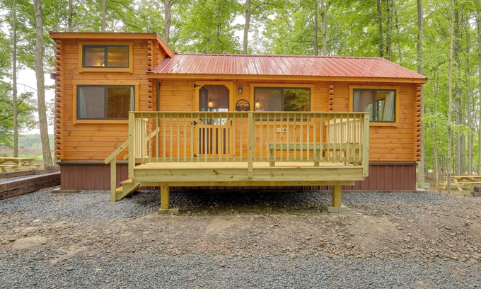 Cowanesque Cabin | Scenic Deck & Grill: Middlebury Center Retreat!