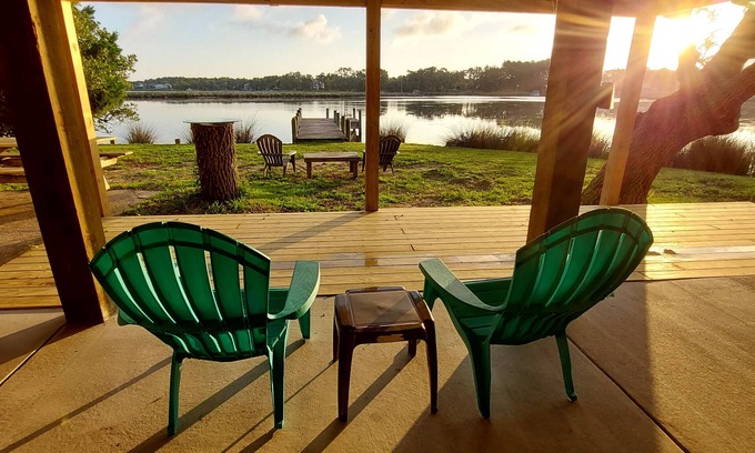 Colington House | Scenic Soundfront Stay~Amazing Water Views~KDH~Private Dock~Kayak~Crab~Relax!