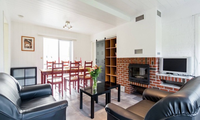 Vencimont House | Scenic Stay in Vencimont