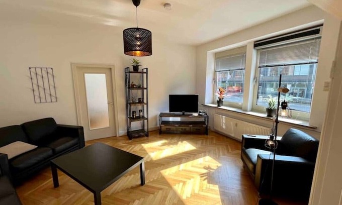 Neumuenster Apartment | Schöne Fewo in Neumünster Innenstadt