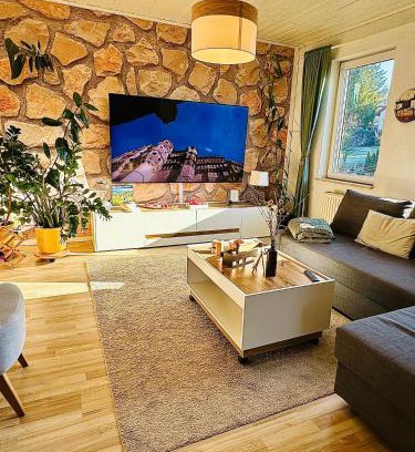 Eisenach Apartment | Schöne ruhige Ferienwohnung - in Eisenach mit Kamin - Nahe Karolinentalbrücke - Hund ja