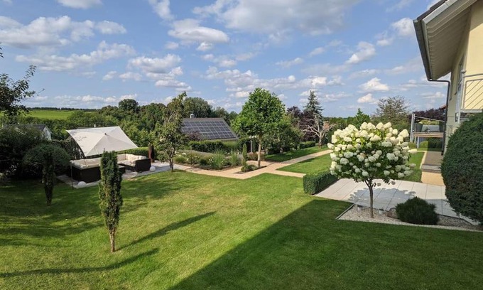Dormettingen Apartment | Schöne Wohnung mit Terrasse & Blick ins Grüne