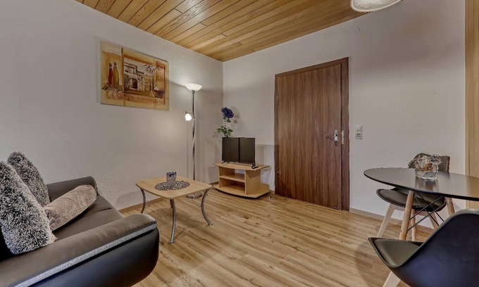 St. Oswald Apartment | Schönes 38qm Appartement mit kombinierten Wohn/Schlafzimmer und Balkon